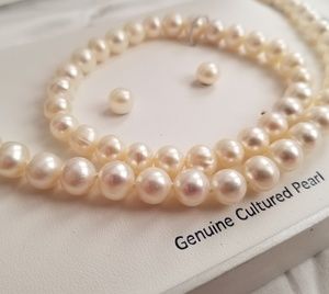 Belk Pearl Necklace, Bracelet, and Earrings Set